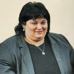 Фамозната ексдепутатка Искра Фидосова очаква колегиална подкрепа в скандала за стажа.