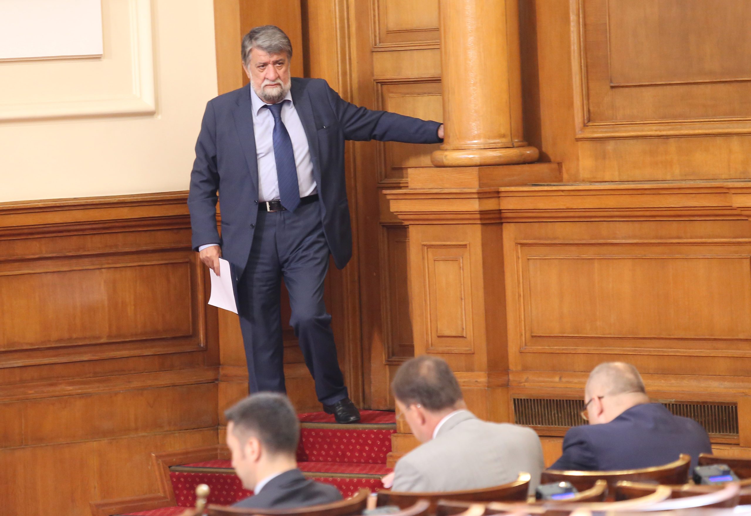 Парламент Вежди Рашидов