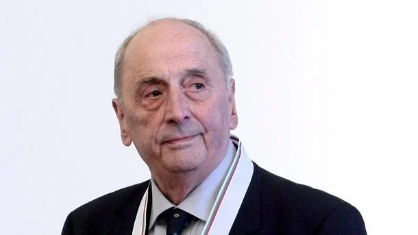 проф. Драган Бобев