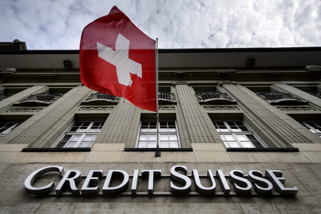 Акционер в Credit Suisse обвинява правителството, че е проспало банковия колапс 9 Финансов дневник