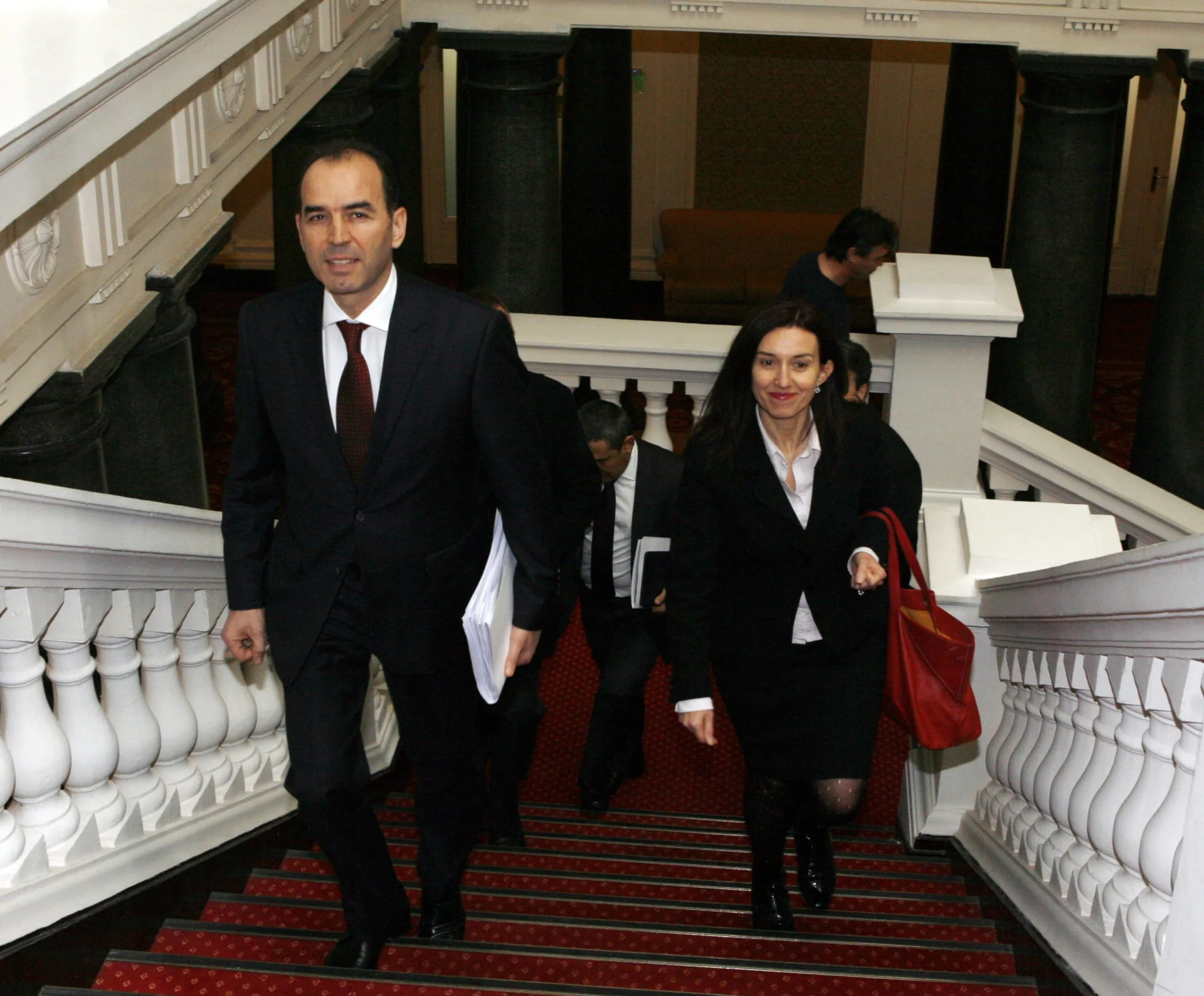 Парламент Временна анкетна комисия за проверка на фактите и обстоятелствата