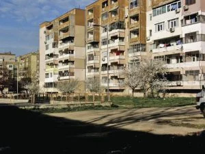Така са “издокарани” повечето панелни блокове в София и страната.