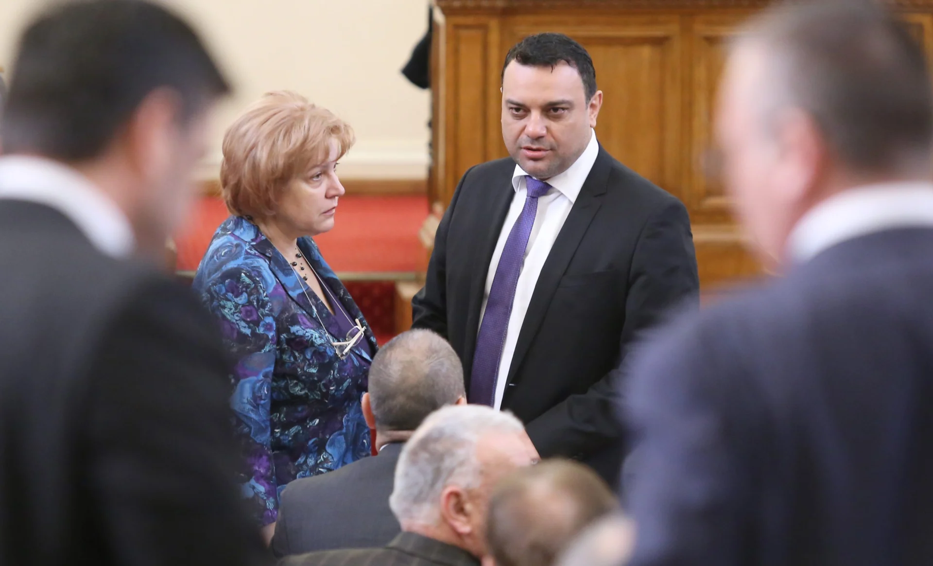 Парламент Менда Стоянова