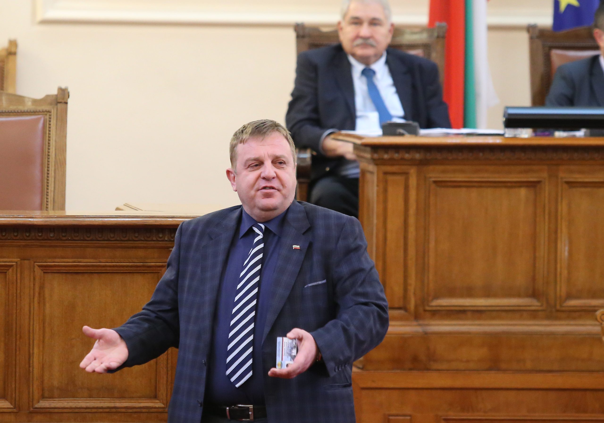 Парламент - Красимир Каракачанов