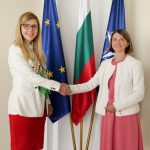 Заместник-министърът на външните работи Велислава Петрова прие днес копия от акредитивните писма на новия извънреден и пълномощен посланик на Република Северна Македония у нас Агнеза Руси Поповска