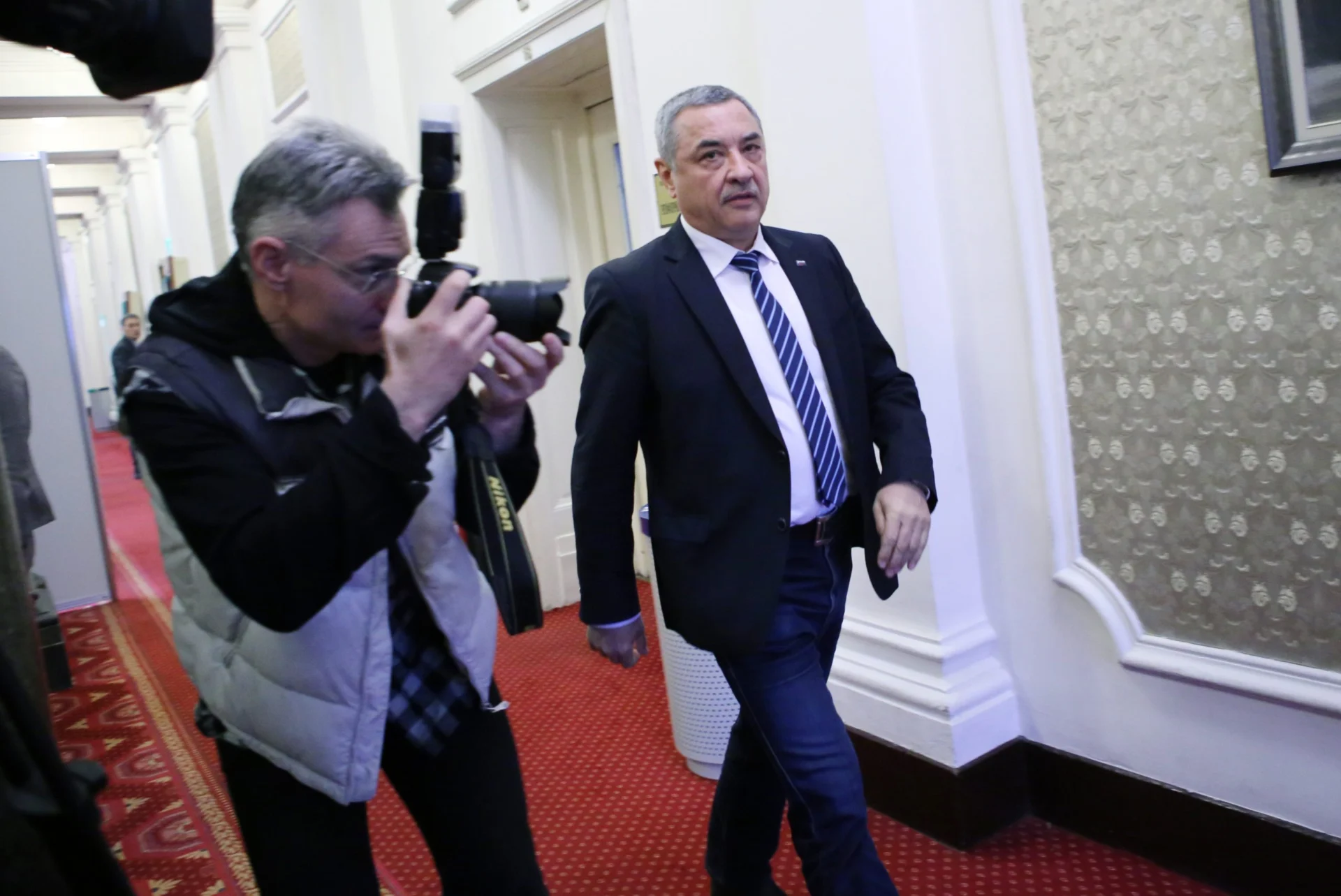 Парламент Валери Симеонов