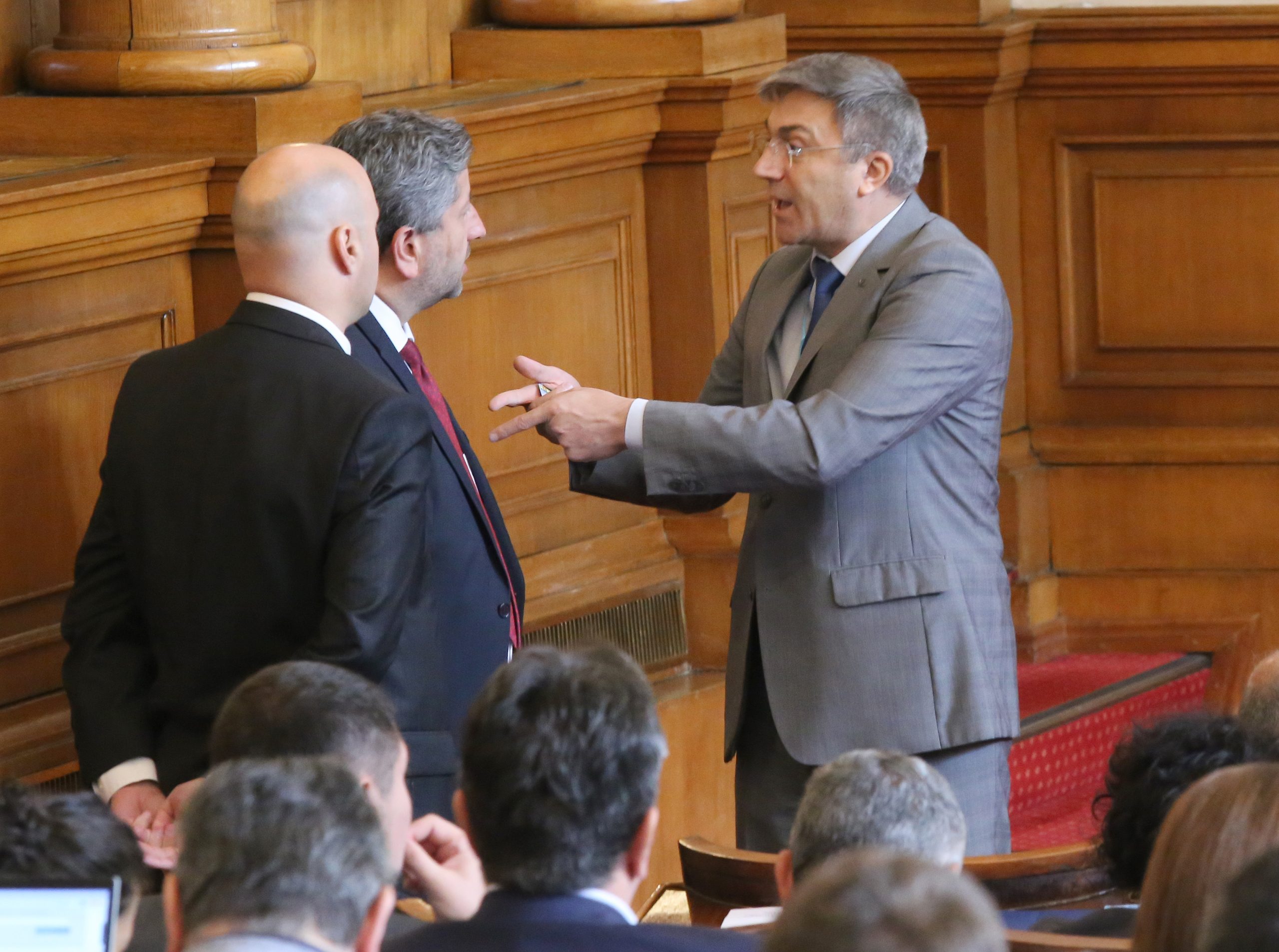 Парламент Христо Иванов