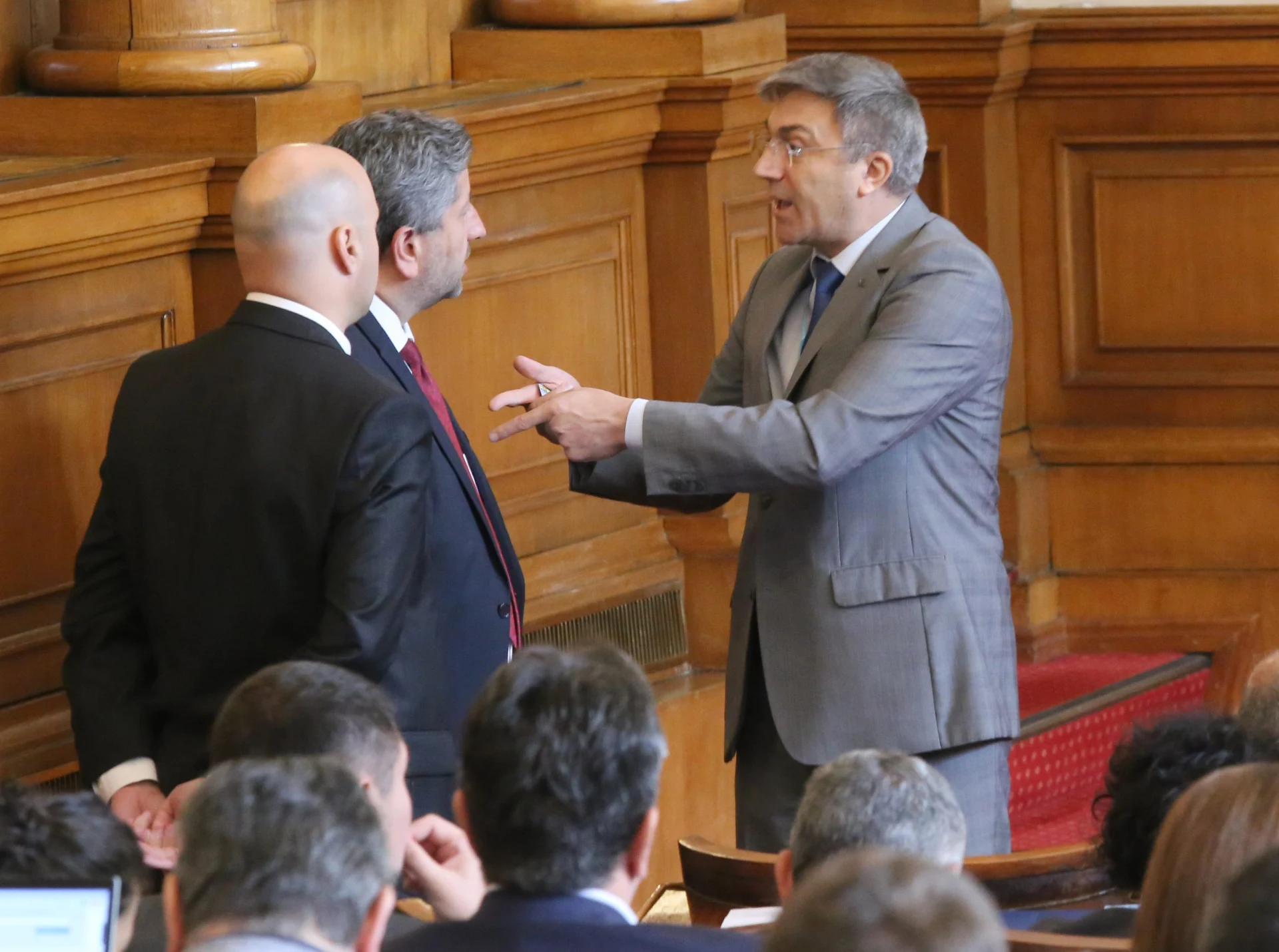 Парламент Христо Иванов