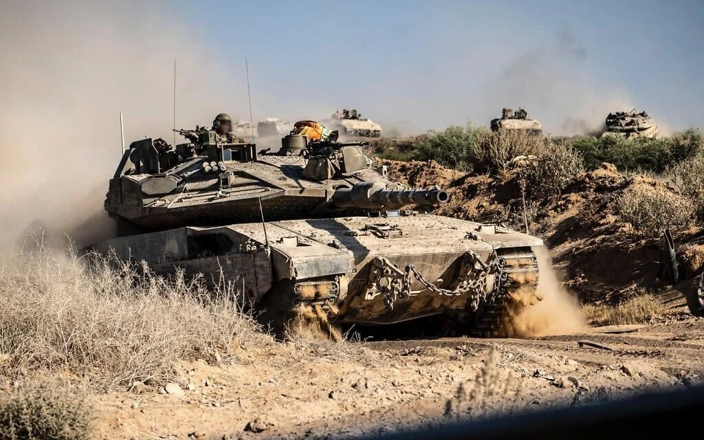 Израел ще отвори втори маршрут за бягащите жители на град Газа, докато армията продължава офанзивата си