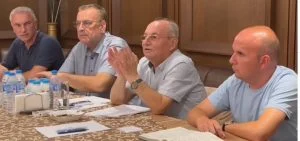 почетния председател, Ахмед Доган