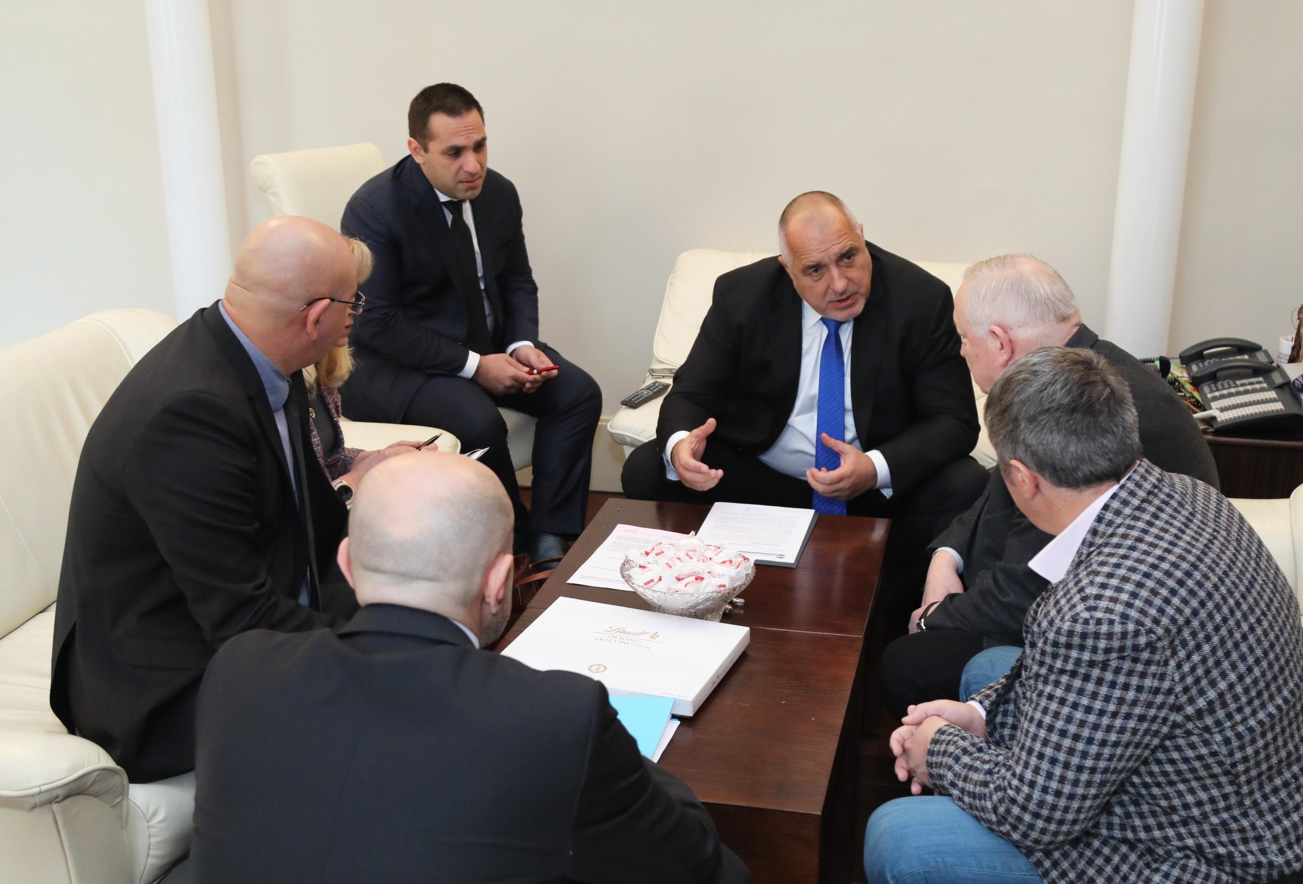 борисов караниколов
