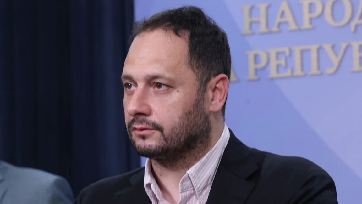 Процедурните правила за избор на членове на ВСС от квотата на парламента ще бъдат внесени до 14 юли