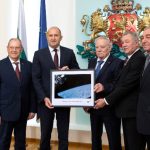 Президентът Румен Радев се срещна с космонавтите по програмата "Интеркосмос“