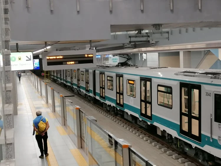 Метро