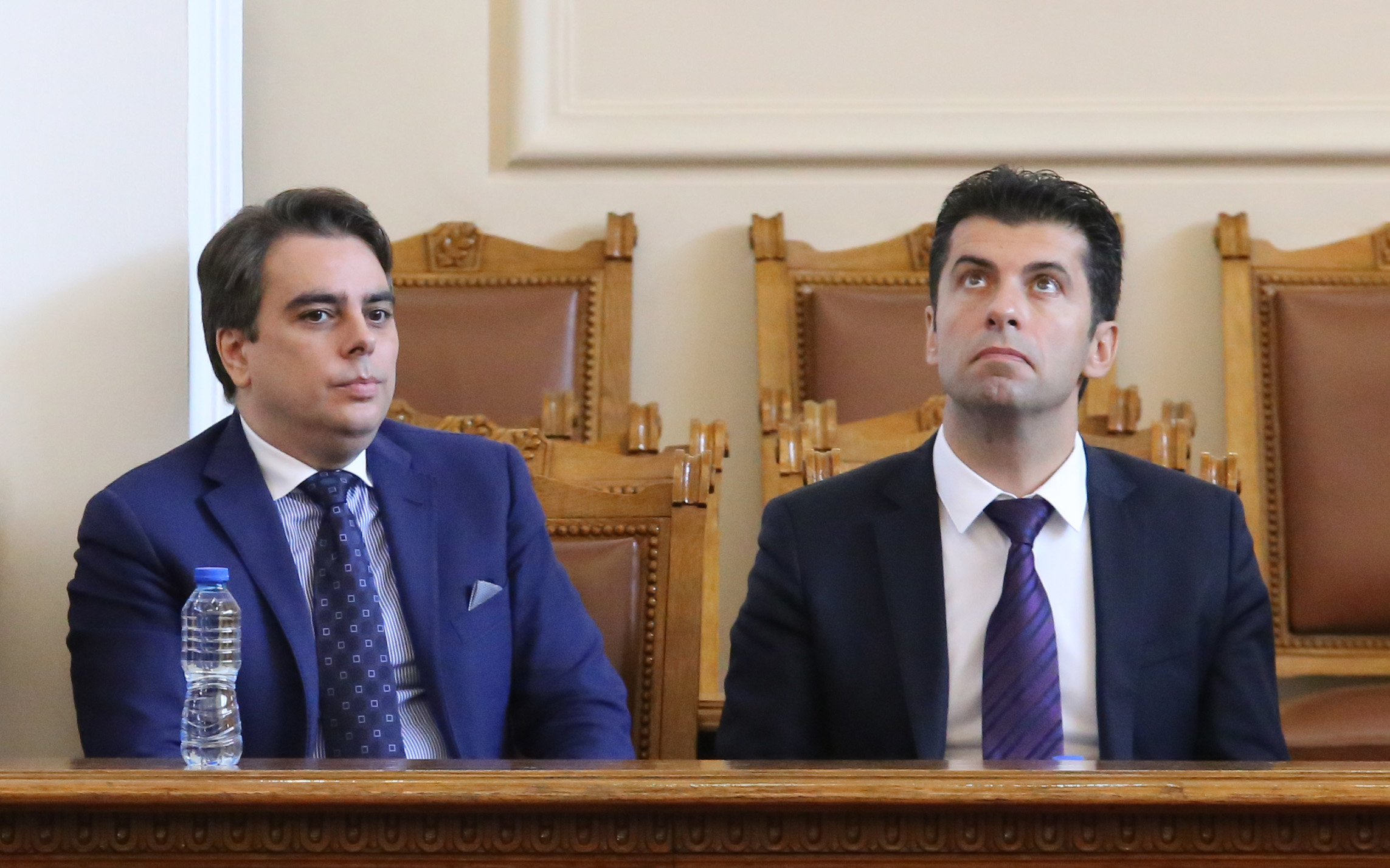 Парламент Асен Василев