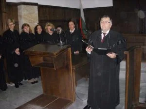 Съдебните заседатели у нас са повече тоги