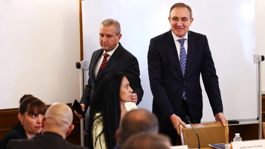 МТСП няма да предлага повишаване на пенсионната възраст и на осигурителните вноски за 2026-2027 г.