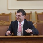 Набиващото се на очиСимеон Дянков няма нищо общо с дълговия играч Велчев