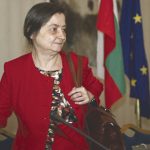 Председателят на Висшия адвокатски съвет Даниела Доковска поведе нова битка срещу нахлуването на адвокати от чужбина.