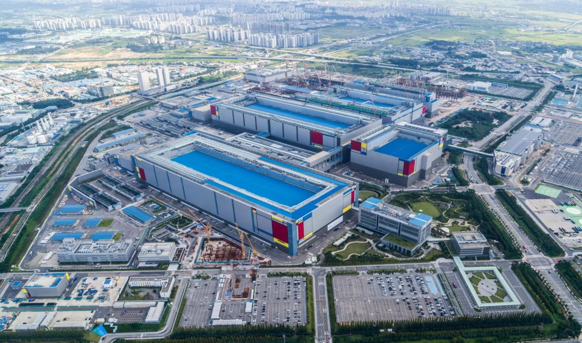 Водещият AI директор на Apple - Руомин Пан, напуска и отива в Meta