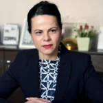 Кметове на общини на среща със здравния министър Катя Ивкова заради проблема с комарите