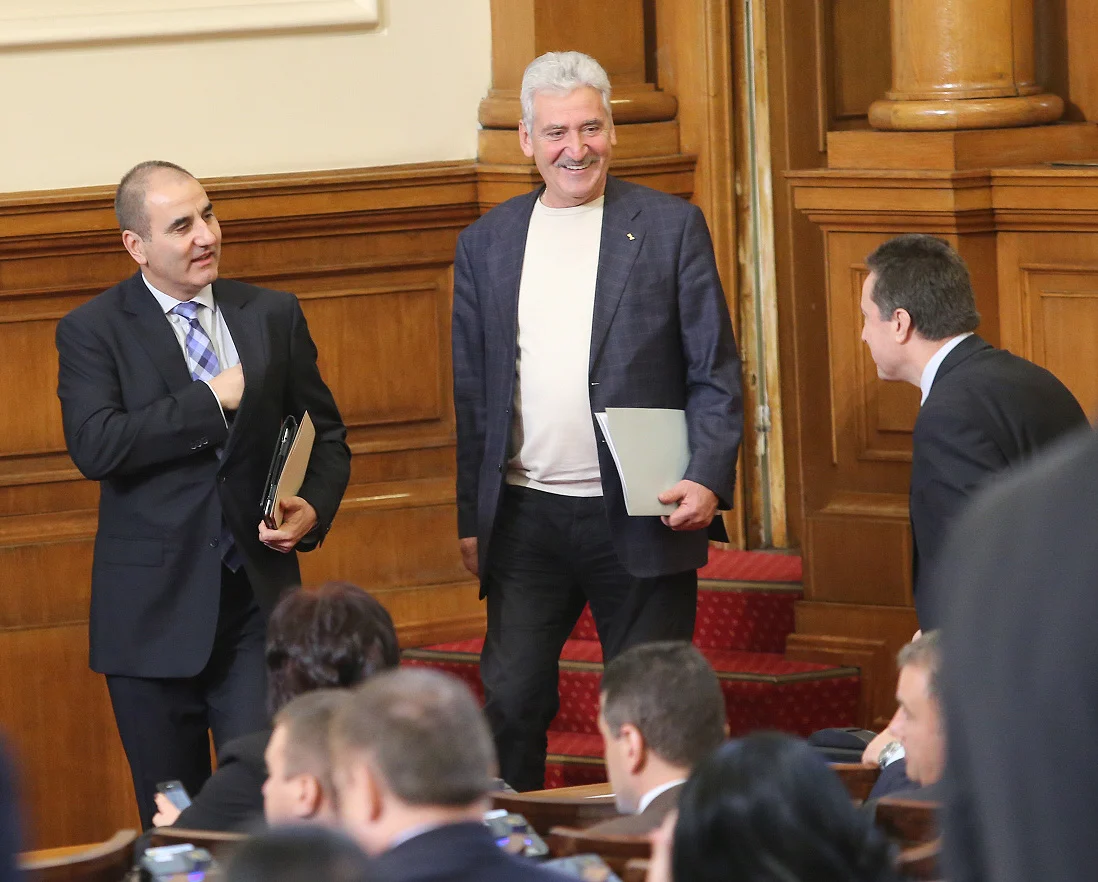 Парламент Цветан Цветанов Янаки Стоилов