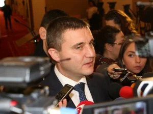 Парламент приемане на първо четене на бюджет 2017 Владислав Горанов