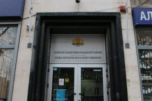 КЕВР санкционира Около 1200 жалби за високи сметки за ток проверява КЕВР
