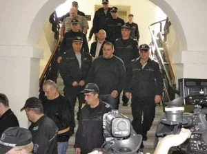 ТПС Подсъдимите "Килъри" излизат от съдебната зала след поредното съдебно заседание.