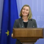 federica mogherini and volodymyr groysman 15