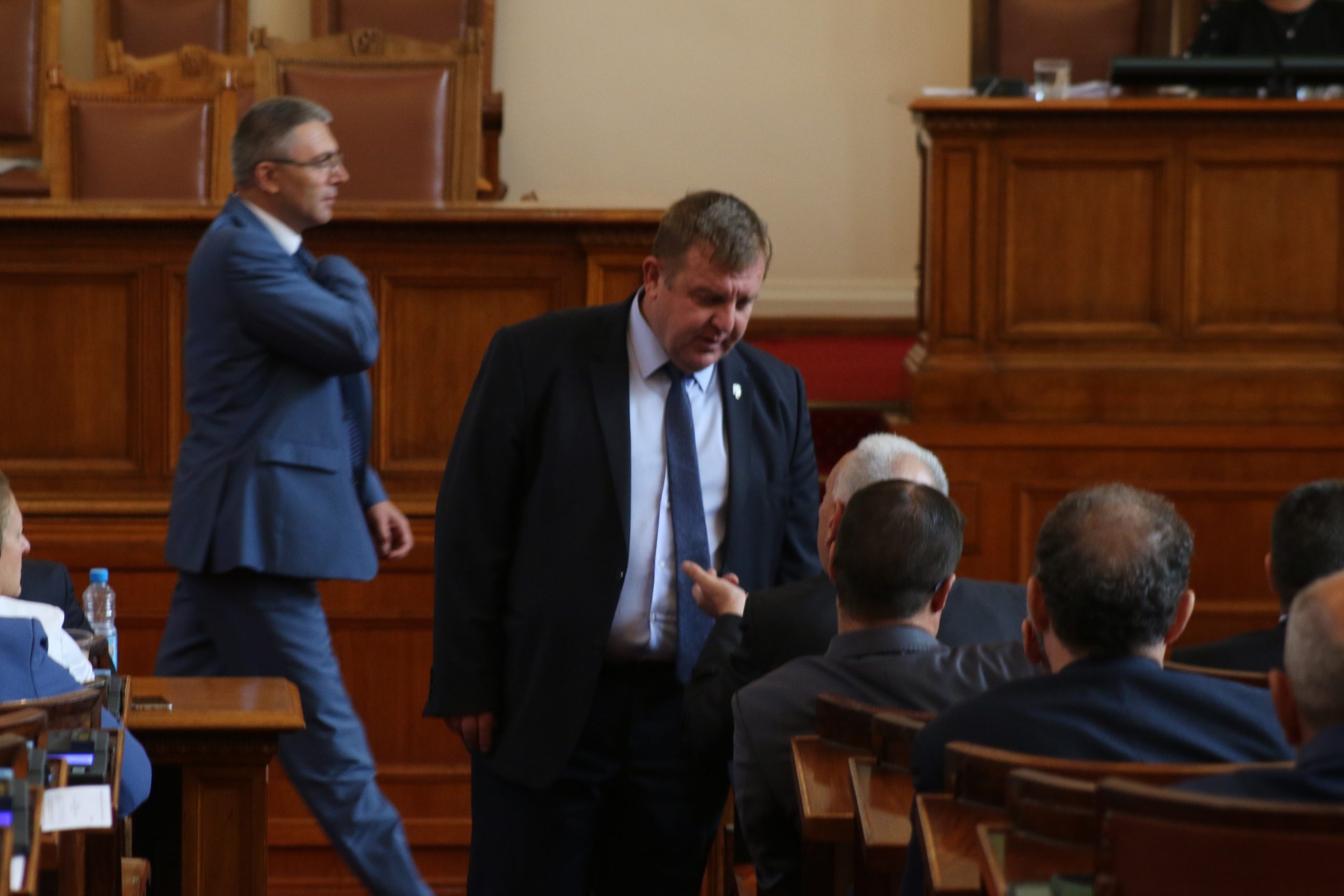 Парламент актуализиране на бюджета Красимир Каракачанов