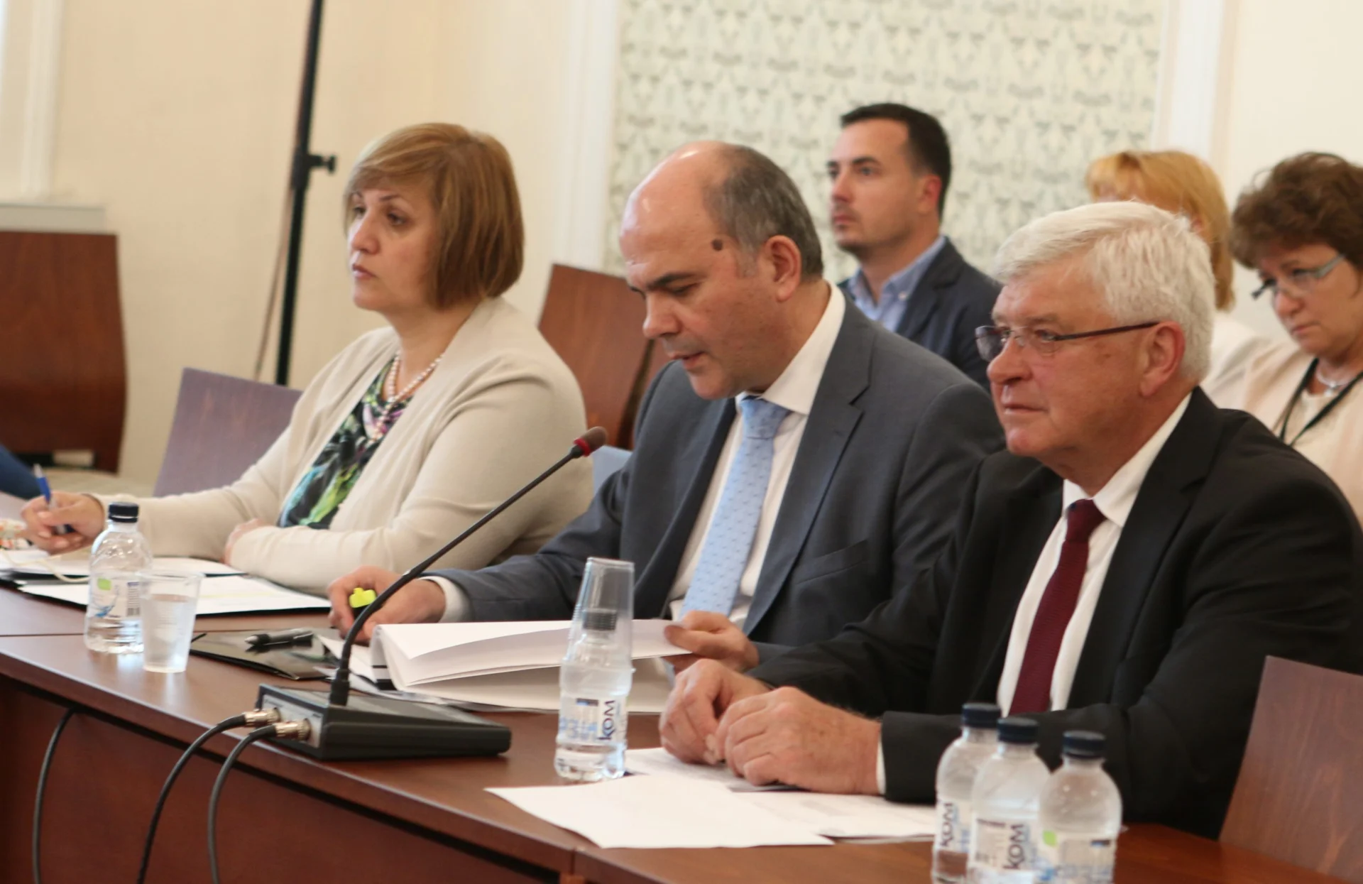 Парламент комисия по бюджет и финанси Бисер Петков Кирил Ананиев