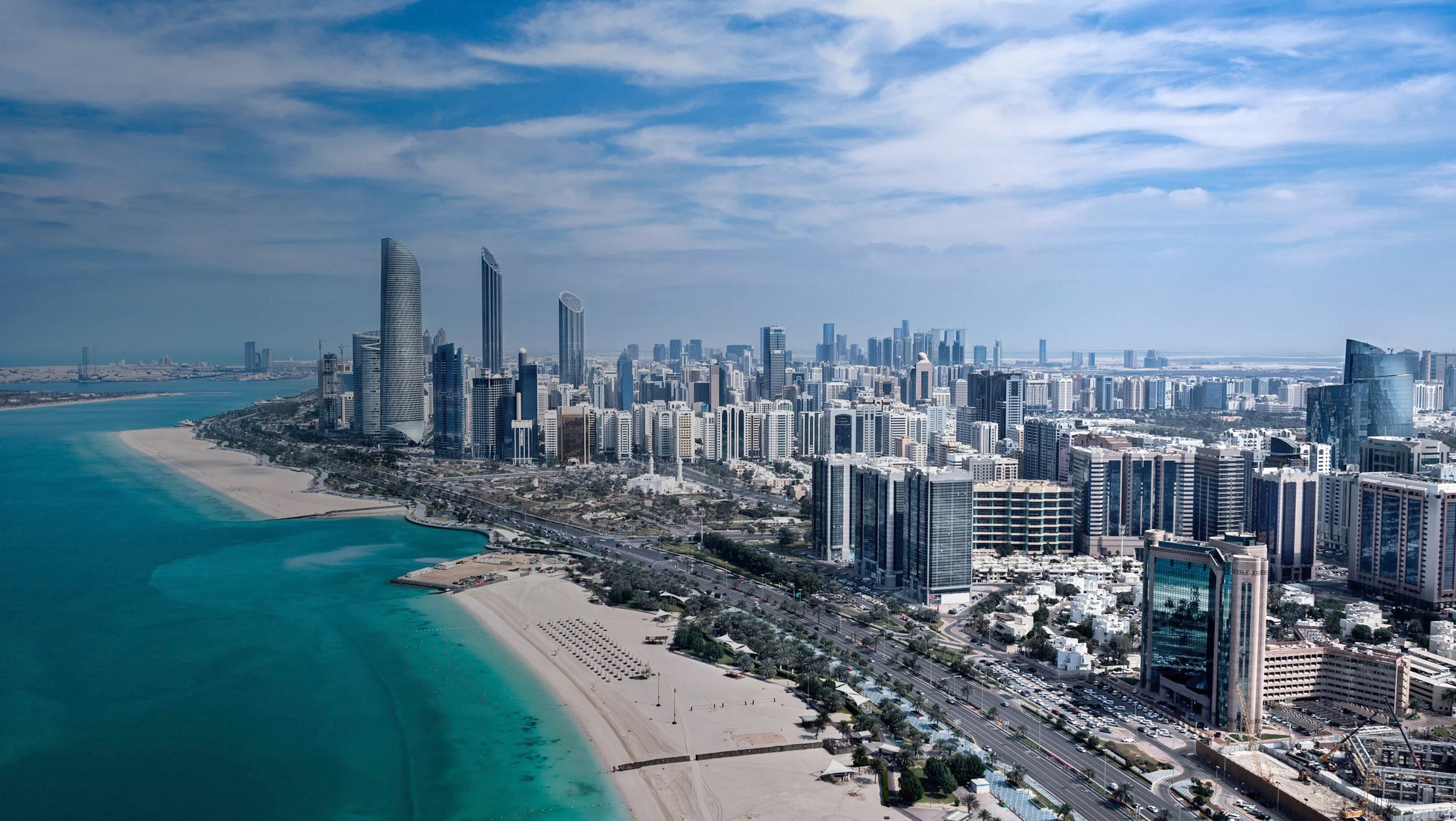 Музеят Гугенхайм в пустинята-културен символ на новото Абу Даби