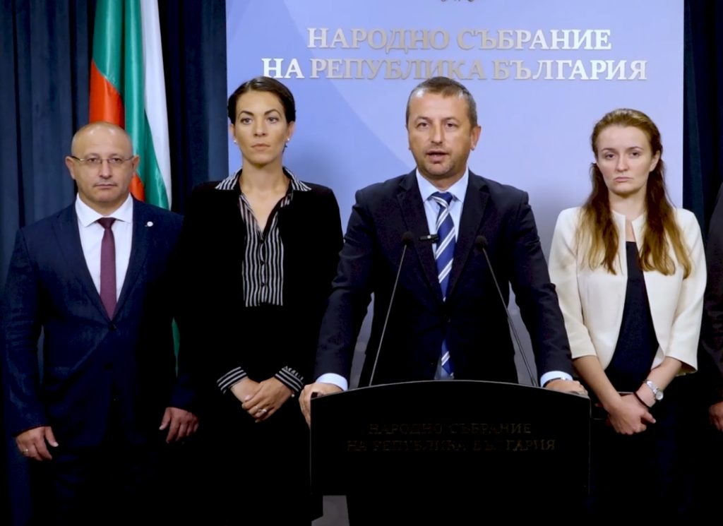 От "Възраждане" отново настояват за мораториум върху изграждането фотоволтаици и вятърни централи върху земеделски земи