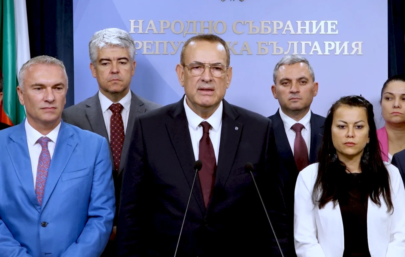 ДПС на Доган поиска оставката на Костадин Ангелов и спешно заседание на ССУ