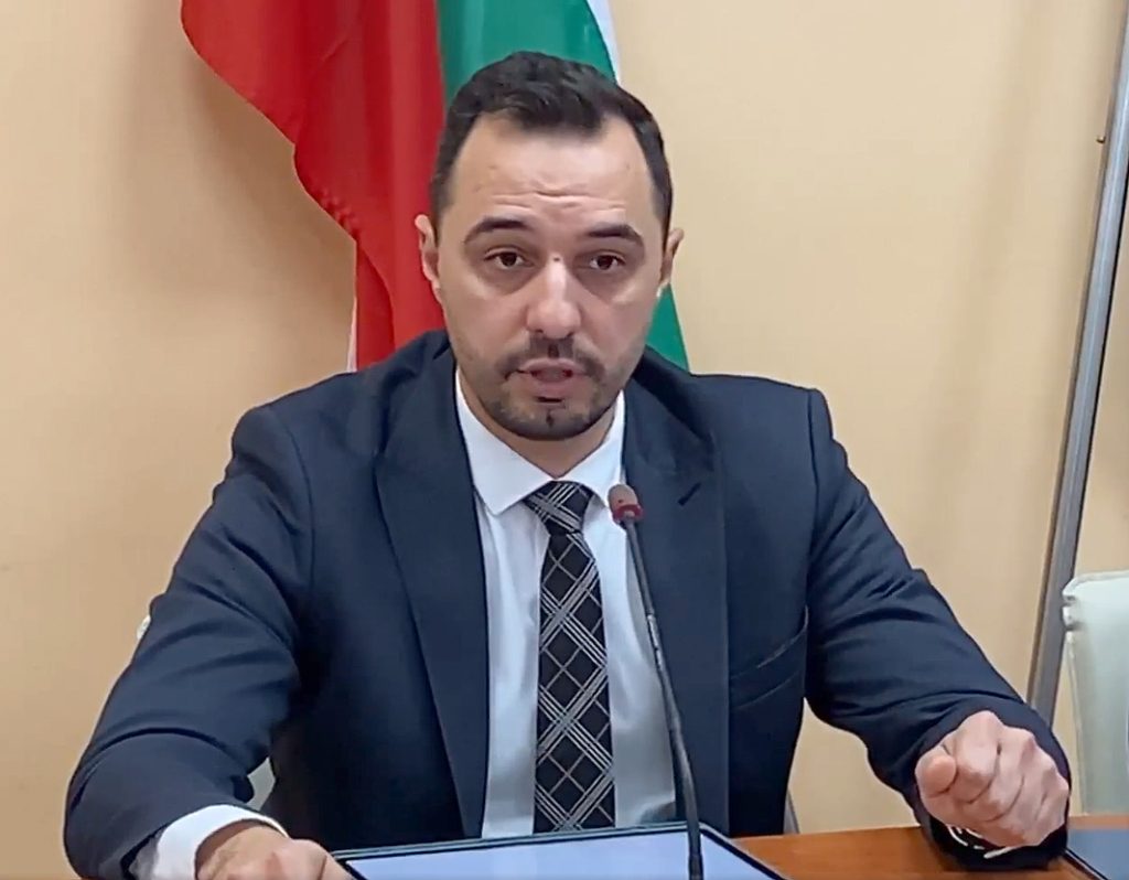 Богдан Богданов