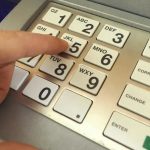 Банкомат се превръща в спасител за изгубено 8-годишно дете