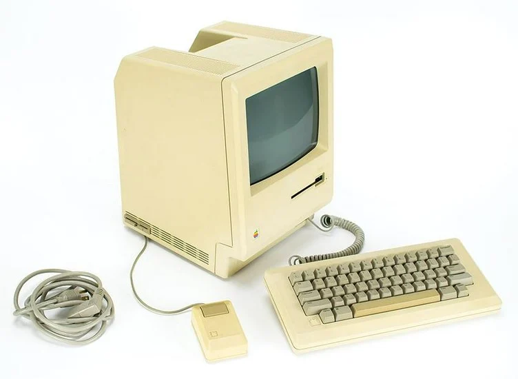 Прототип на Apple Macintosh от 1983г. може да достигне 100 000 долара на търг