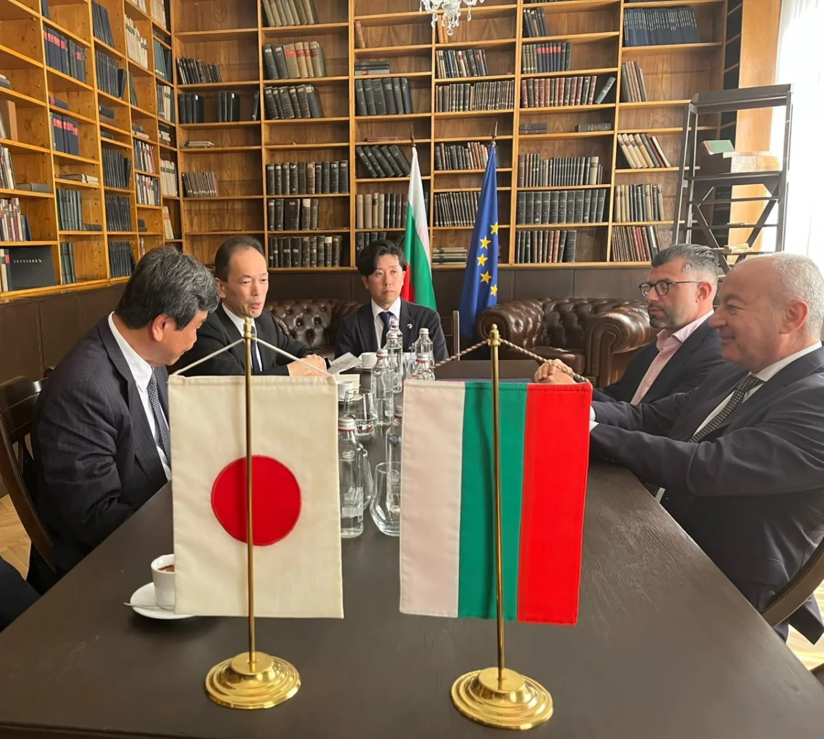 finansov ministar galab donev poslanik yaponiya chikahisa sumi.jpg3