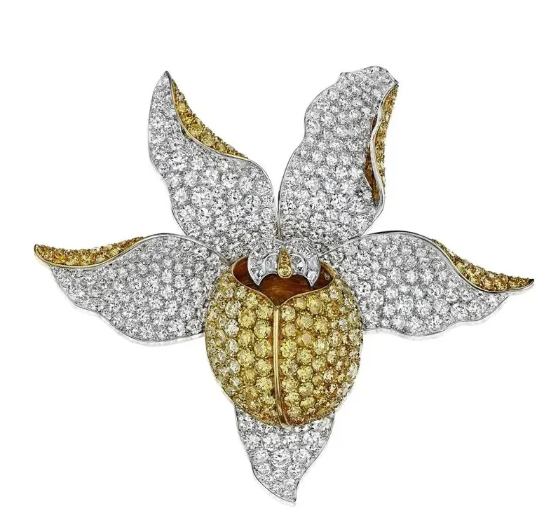 Пръстен със сърцевиден диамант за 3 млн. долара води търга на Bonhams в Ню Йорк