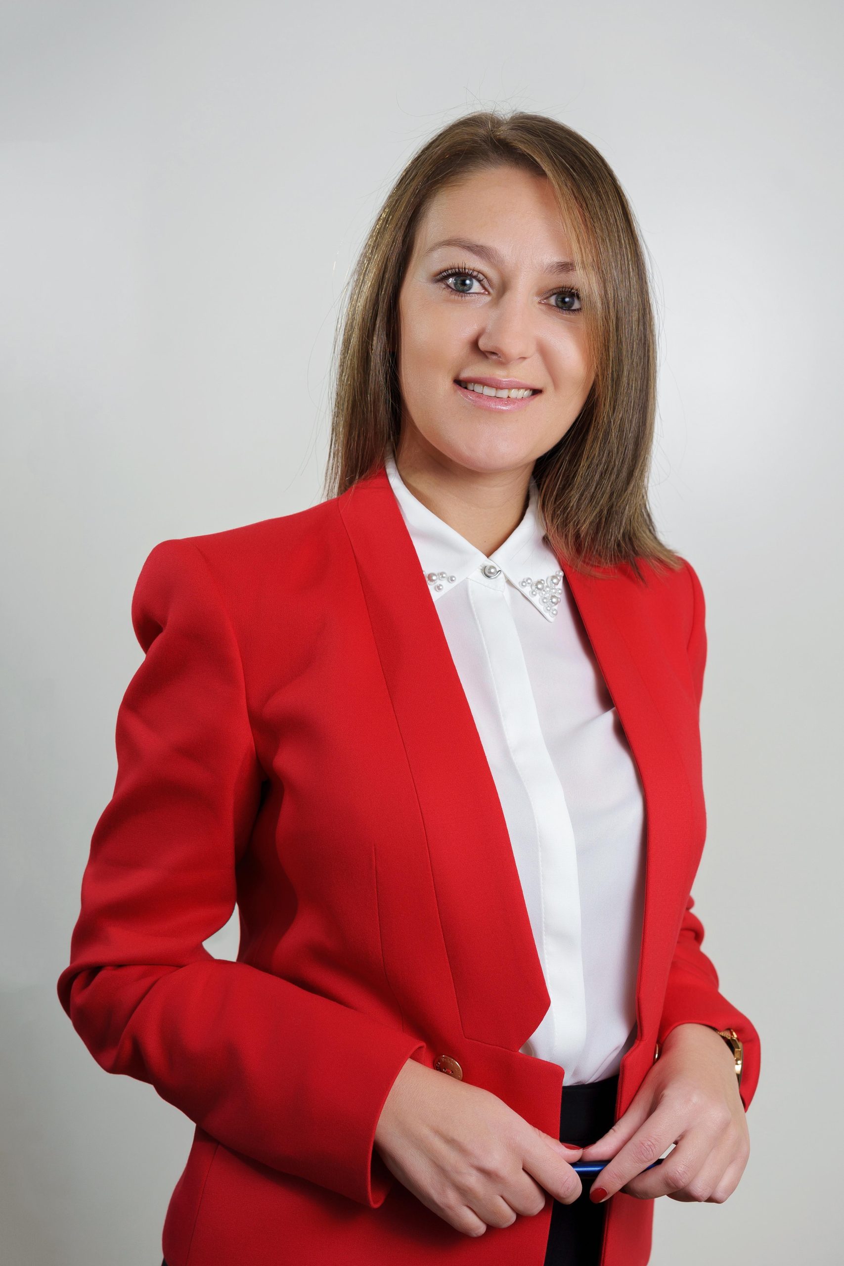 Купувачите на жилища ще вземат по-трудно решението си за покупка през 2025 г. 1 Гергана Тенекеджиева изп. директор АДРЕС Недвижими имоти