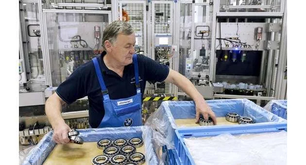 Неволите на Германия се задълбочават с нов 5.8% спад на августовските фабрични заявки