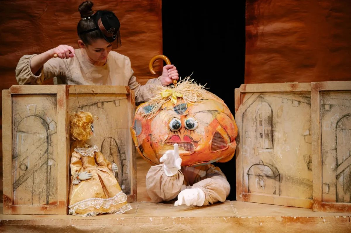 gestus teatar pepelyashka tikva