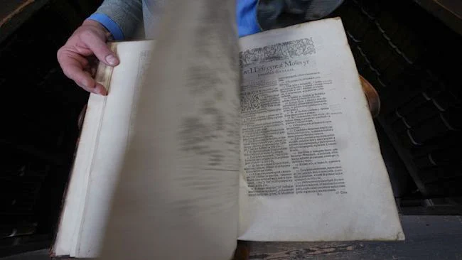 Уелска Библия от 1588 г. се показва пред публика за първи път