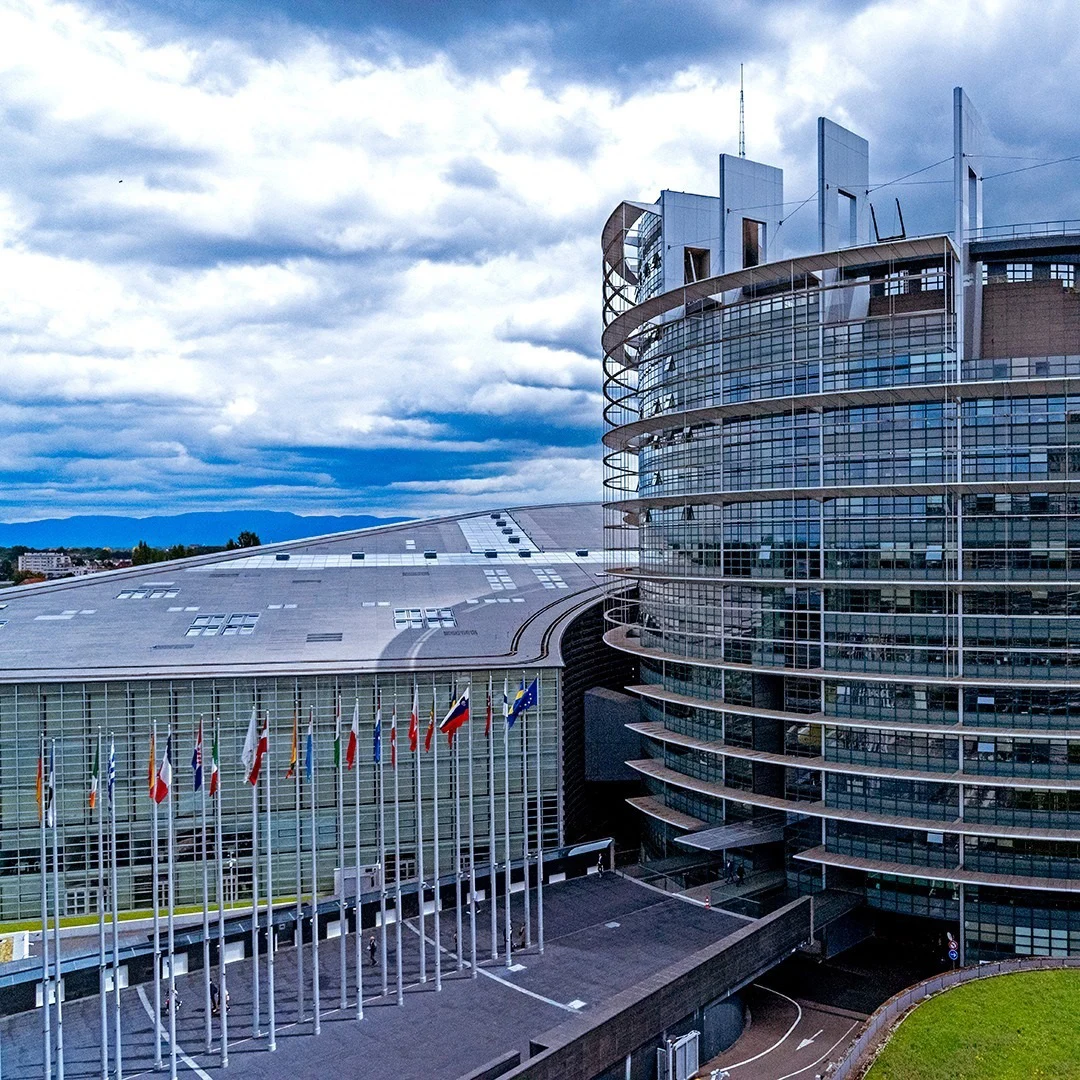 Amazon пропусна ключово изслушване в Европейския парламент