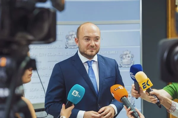 ГЕРБ сигнализира за "фрапантен случай" със строеж в "Овча купел"