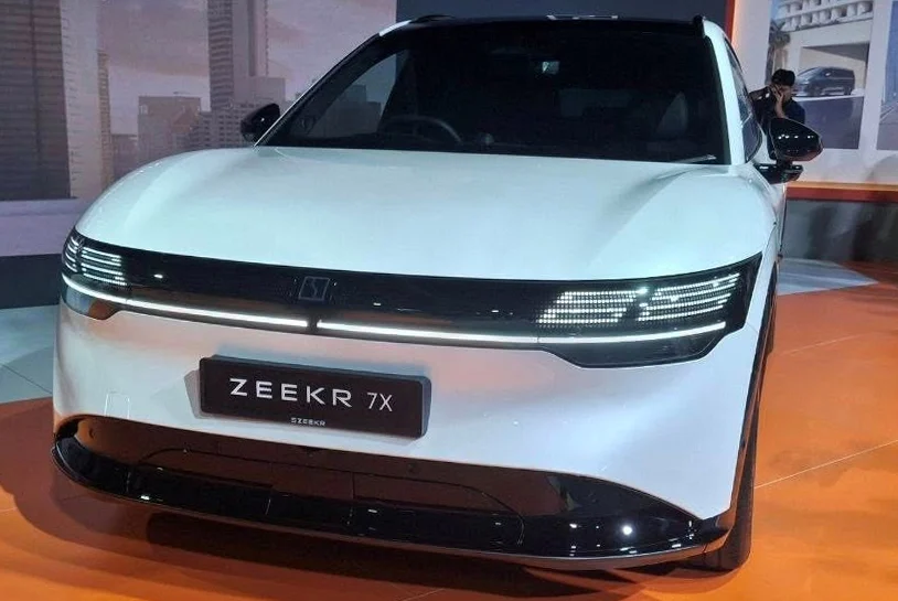 Geely предлага да изкупи Zeekr в сделка на стойност 2.2 млрд. долара