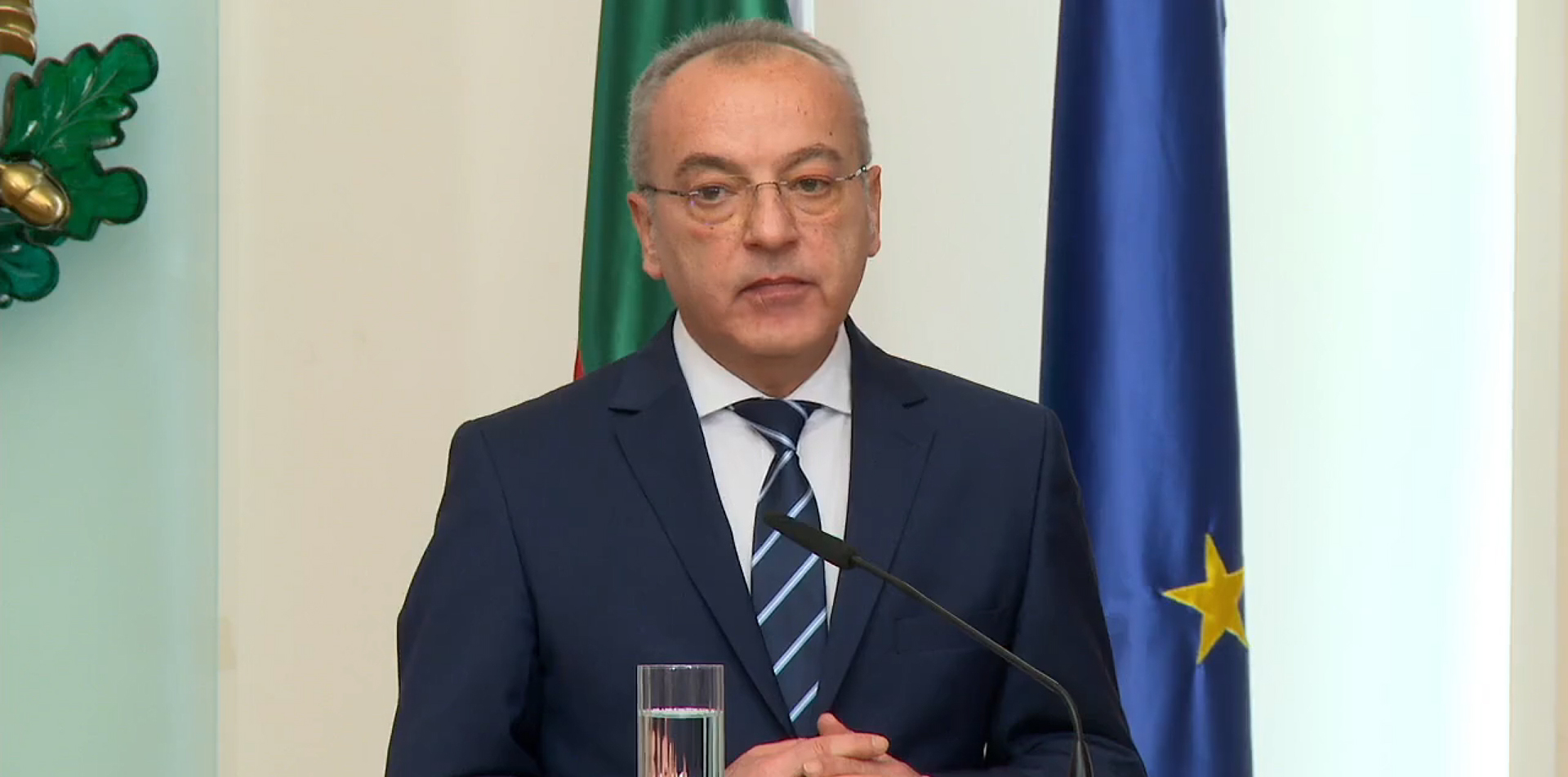 Гълъб Донев