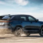 Stellantis изтегля 375 000 джипа Jeep SUV поради риск от пожар, призовава собствениците да паркират навън