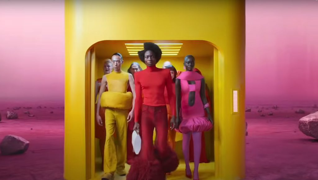 102 години след основаването Jaguar променя логото си